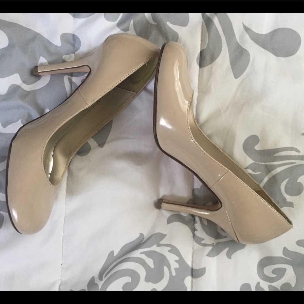 Nude shoes